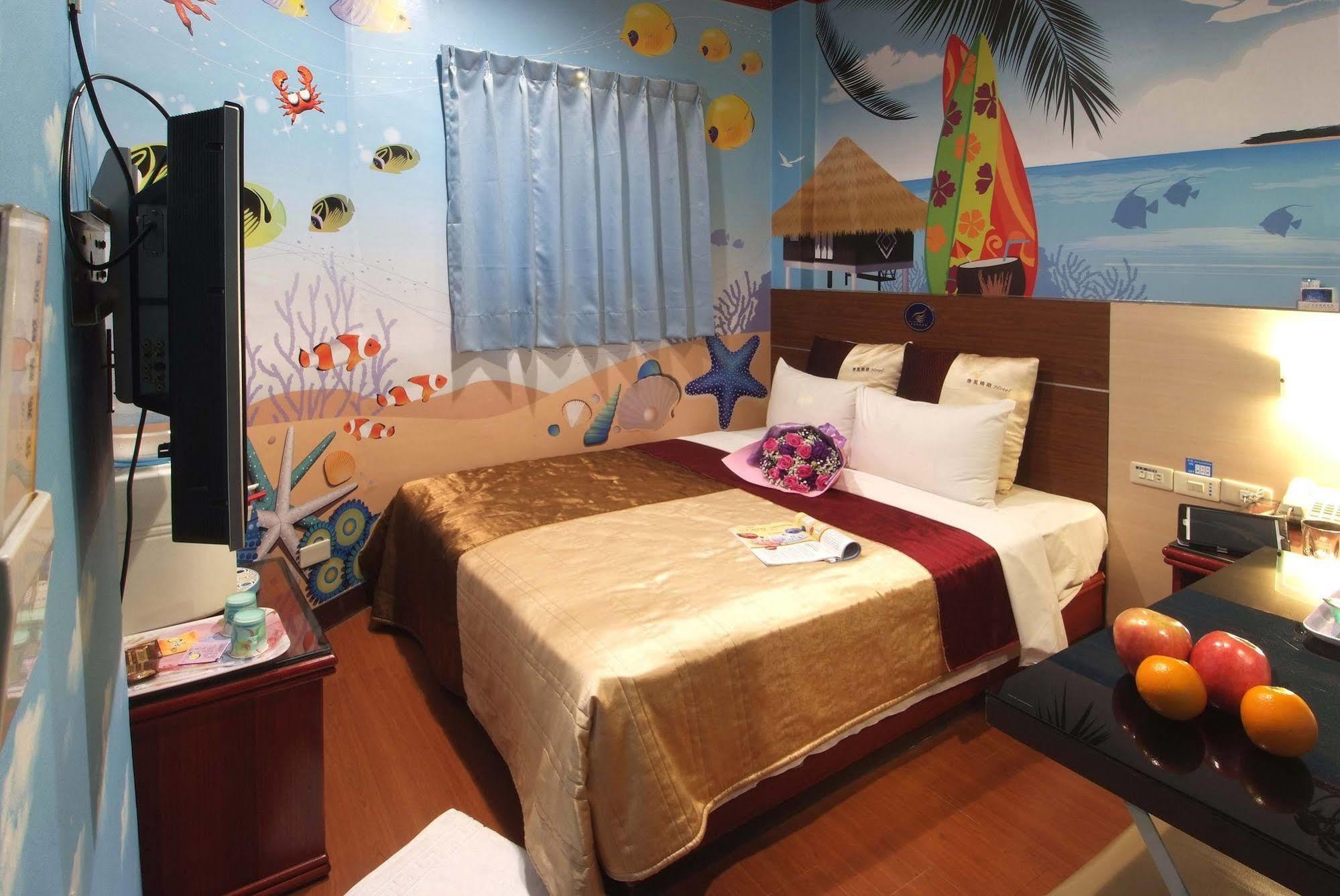 Golden Swallow Hotel Hsinchu Esterno foto