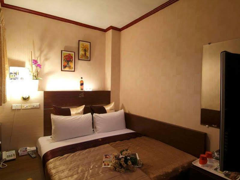 Golden Swallow Hotel Hsinchu Esterno foto