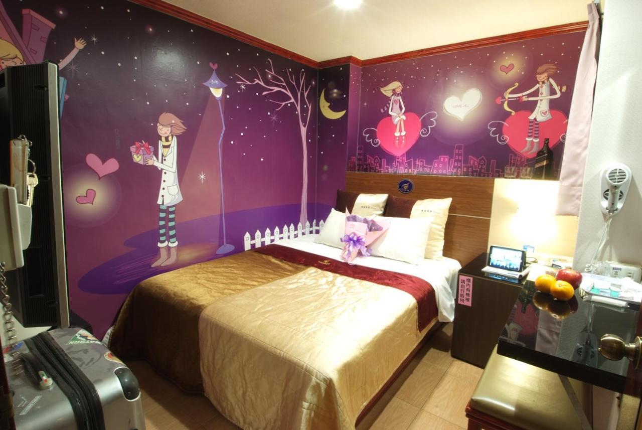 Golden Swallow Hotel Hsinchu Esterno foto