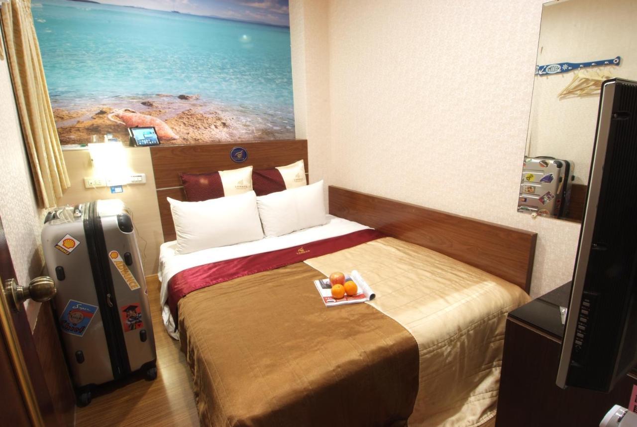 Golden Swallow Hotel Hsinchu Esterno foto